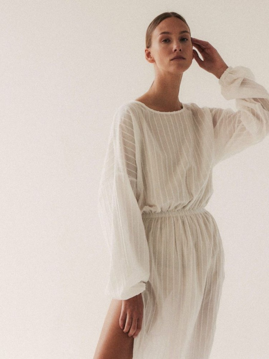 Dresses muuv | Sukienka Dluga Aje Off-White